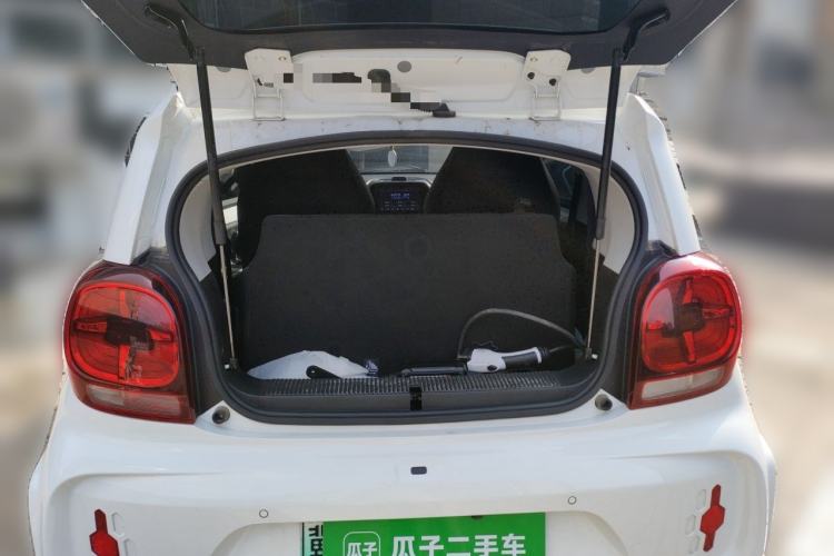 Used Roewe Clever 2022 311km QiQi BoBo Edition Trunk