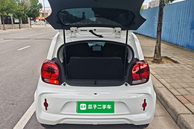 Used Roewe Clever 2022 311km QiQi BoBo Edition Trunk