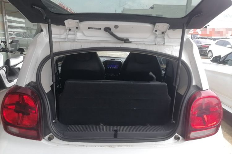 Used Roewe Clever 2022 311km QiQi BoBo Edition Trunk