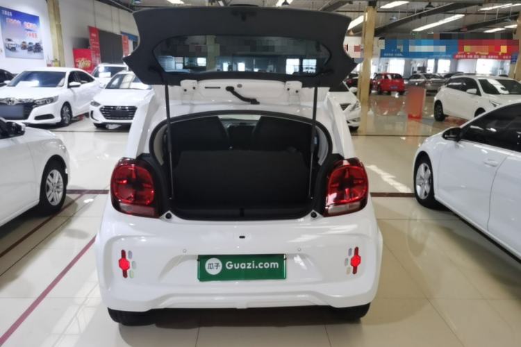 Used Roewe Clever 2022 311km QiQi BoBo Edition Trunk