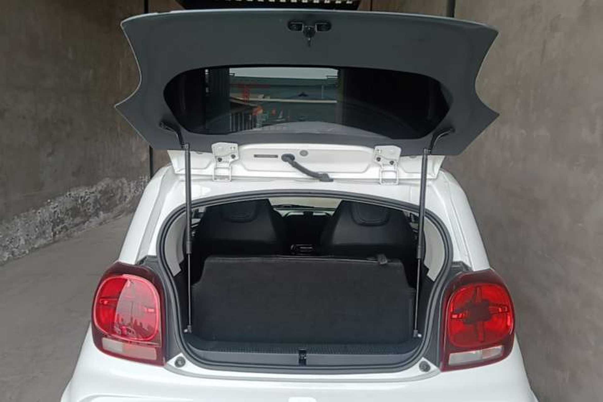 Used Roewe Clever 2022 311km QiQi BoBo Edition Trunk