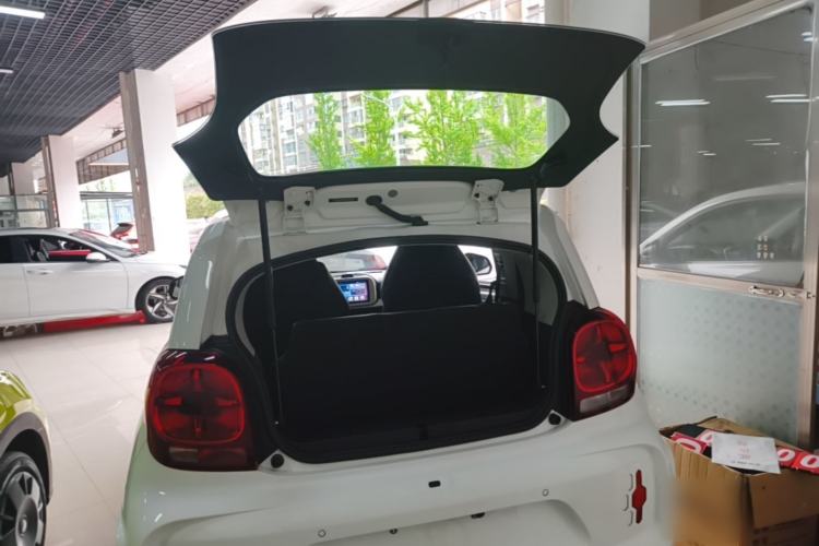 Used Roewe Clever 2022 311km QiQi BoBo Edition Trunk