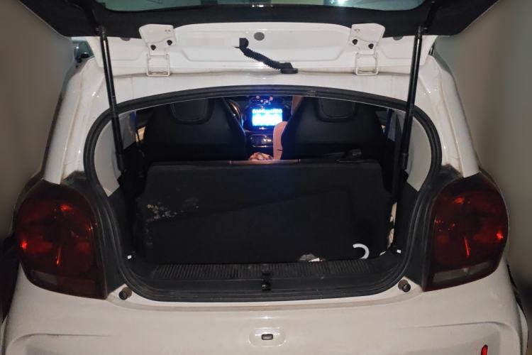 Used Roewe Clever 2022 311km QiQi BoBo Edition Trunk