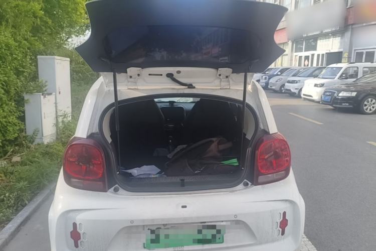 Used Roewe Clever 2022 311km QiQi BoBo Edition Trunk