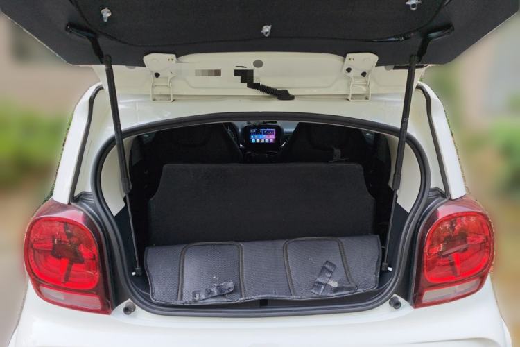 Used Roewe Clever 2022 311km QiQi BoBo Edition Trunk
