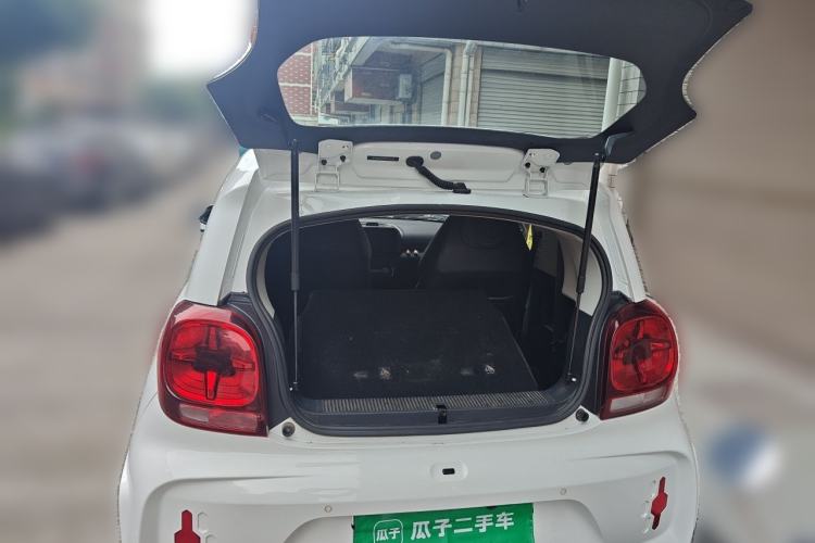 Used Roewe Clever 2022 311km QiQi BoBo Edition Trunk