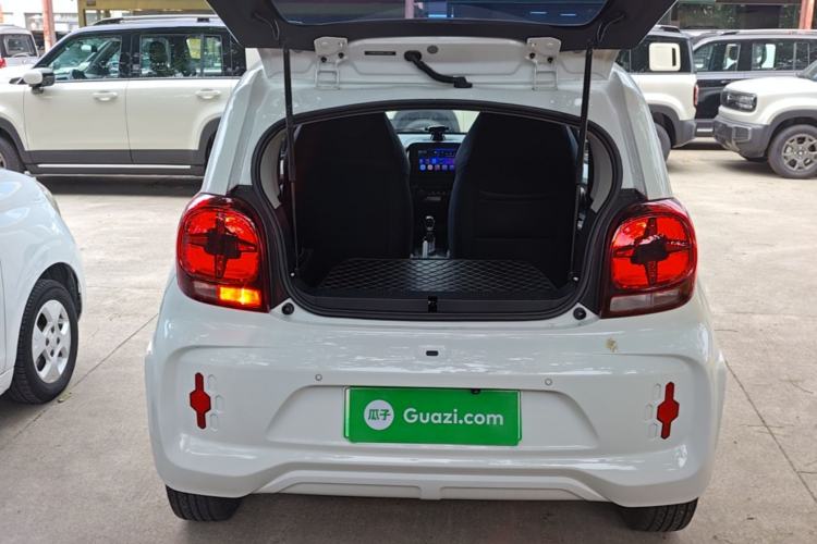 Used Roewe Clever 2022 311km QiQi BoBo Edition Trunk