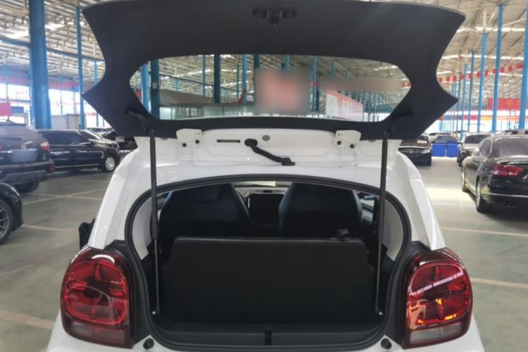 Used Roewe Clever 2022 311km QiQi BoBo Edition Trunk