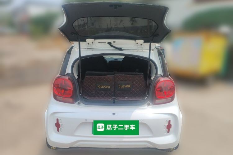Used Roewe Clever 2022 311km QiQi BoBo Edition Trunk