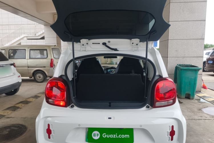 Used Roewe Clever 2022 311km QiQi BoBo Edition Trunk