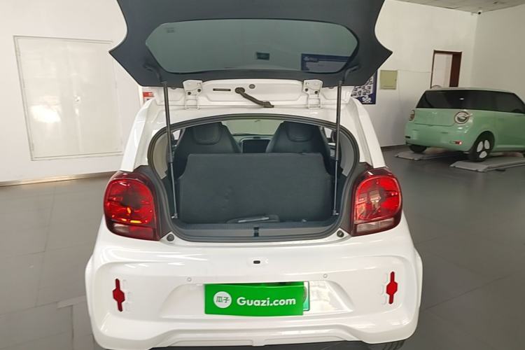 Used Roewe Clever 2022 311km QiQi BoBo Edition Trunk