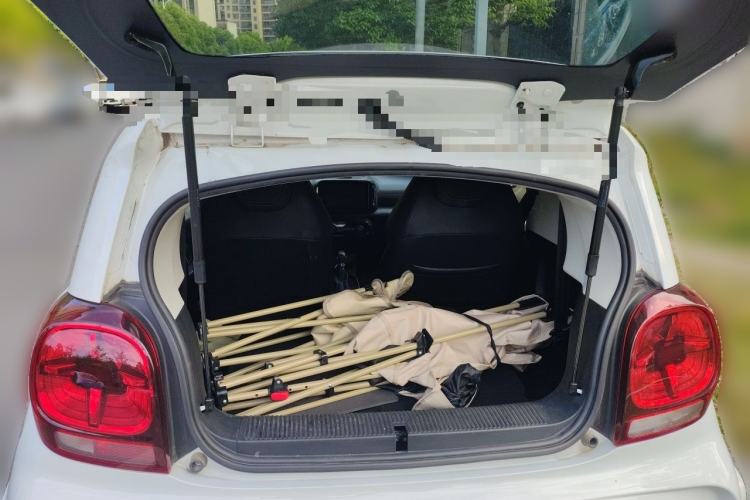 Used Roewe Clever 2022 311km QiQi BoBo Edition Trunk