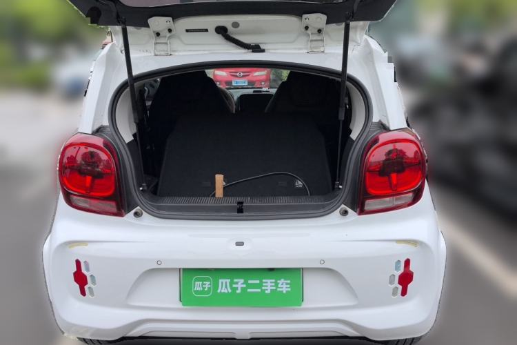 Used Roewe Clever 2022 311km QiQi BoBo Edition Trunk