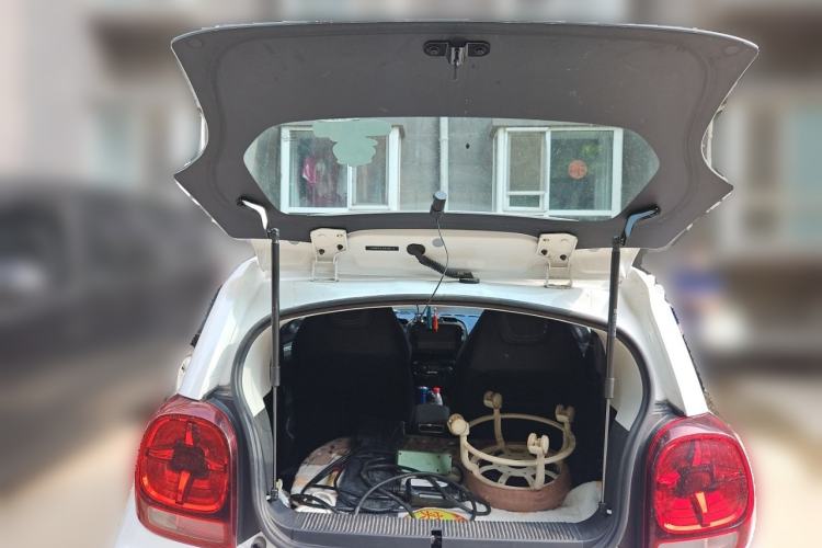Used Roewe Clever 2022 311km QiQi BoBo Edition Trunk