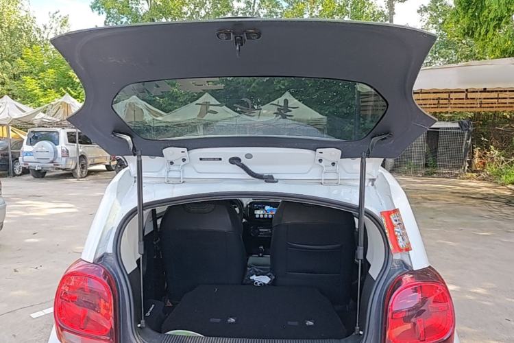 Used Roewe Clever 2022 311km QiQi BoBo Edition Trunk