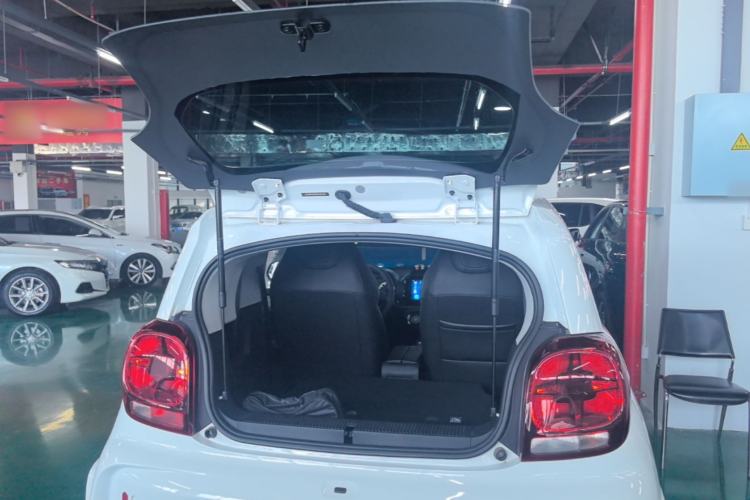 Used Roewe Clever 2022 311km QiQi BoBo Edition Trunk