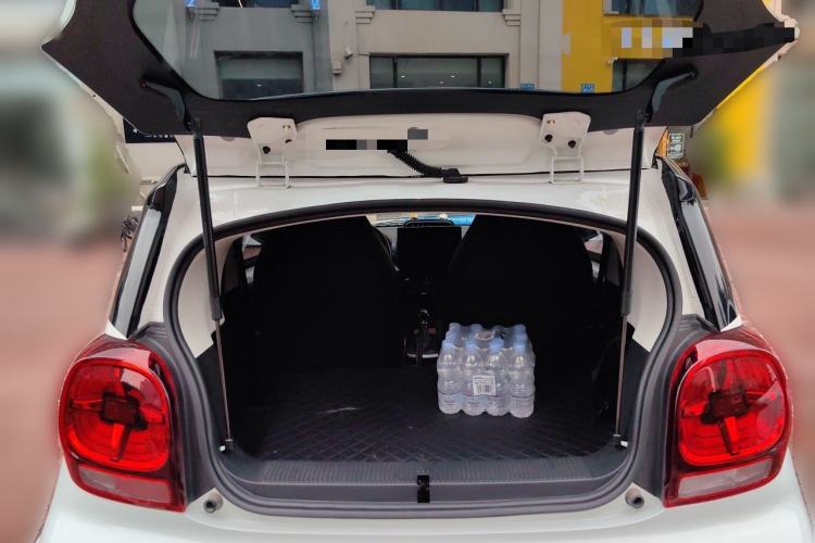 Used Roewe Clever 2022 311km QiQi BoBo Edition Trunk