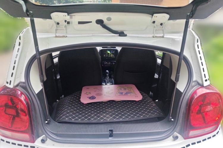 Used Roewe Clever 2022 311km QiQi BoBo Edition Trunk