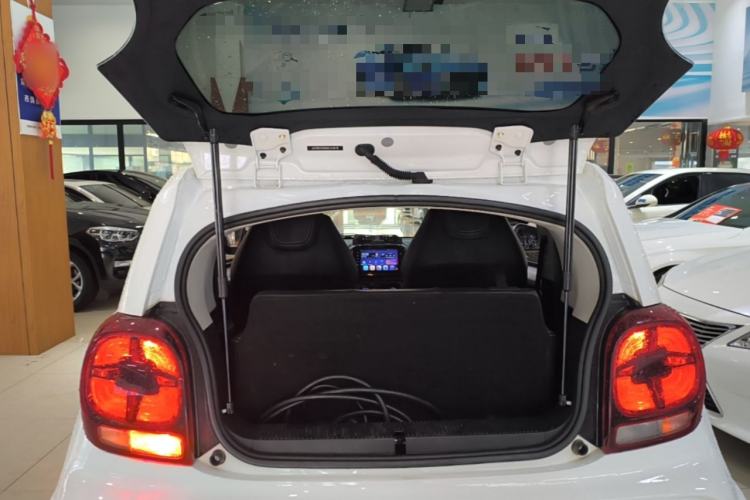 Used Roewe Clever 2022 311km QiQi BoBo Edition Trunk