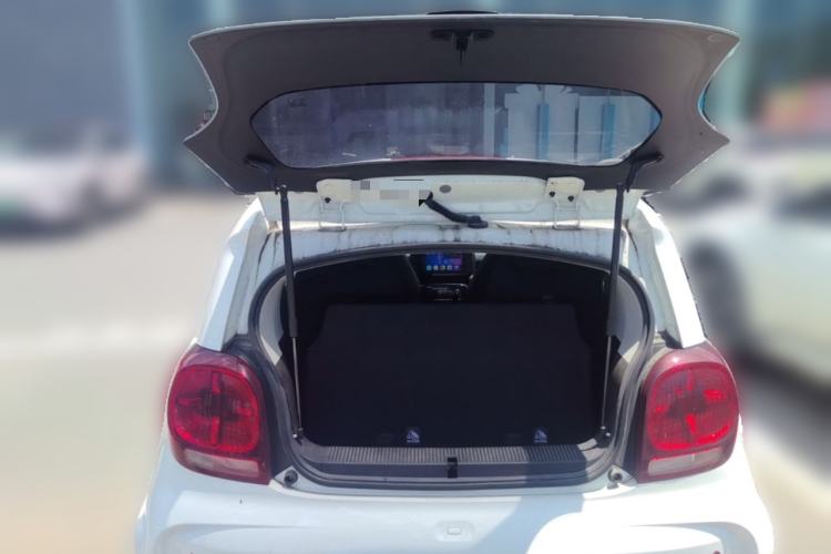 Used Roewe Clever 2022 311km QiQi BoBo Edition Trunk