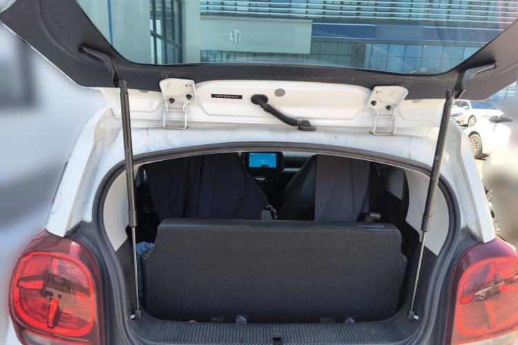Used Roewe Clever 2022 311km QiQi BoBo Edition Trunk