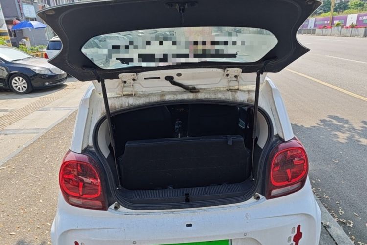 Used Roewe Clever 2022 311km QiQi BoBo Edition Trunk