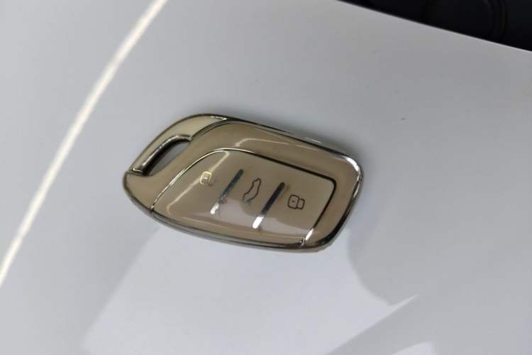 Used Roewe Clever 2022 311km QiQi BoBo Edition Vehicle Key