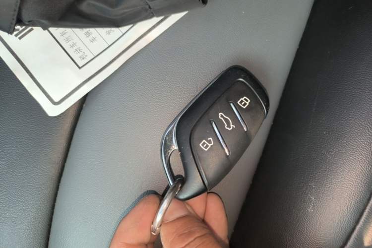 Used Roewe Clever 2022 311km QiQi BoBo Edition Vehicle Key