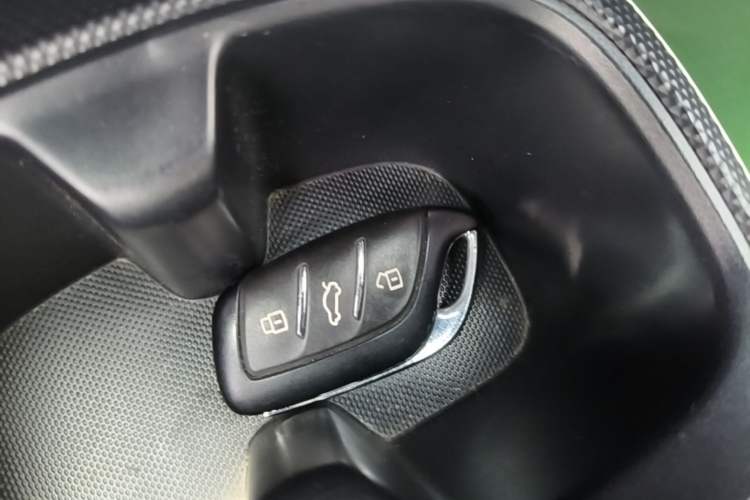 Used Roewe Clever 2022 311km QiQi BoBo Edition Vehicle Key
