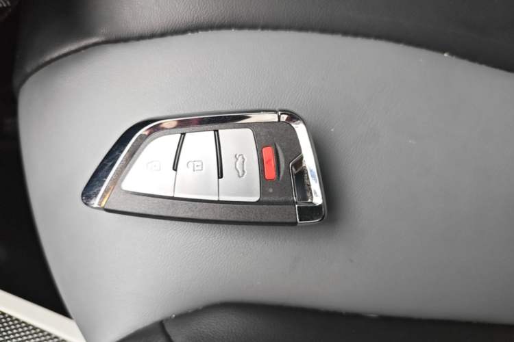 Used Roewe Clever 2022 311km QiQi BoBo Edition Vehicle Key