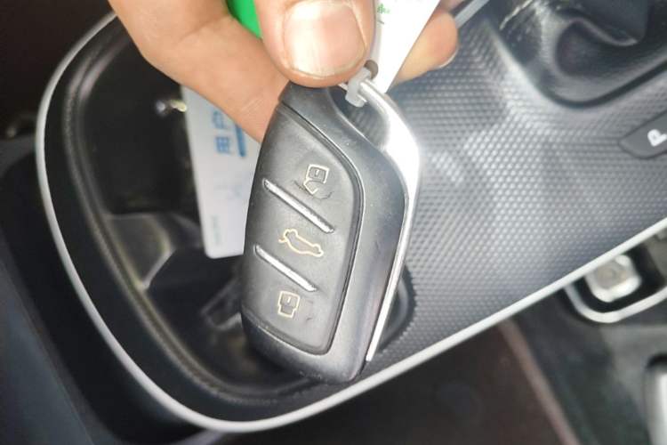 Used Roewe Clever 2022 311km QiQi BoBo Edition Vehicle Key