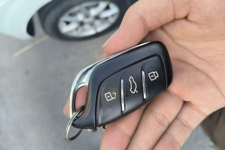 Used Roewe Clever 2022 311km QiQi BoBo Edition Vehicle Key