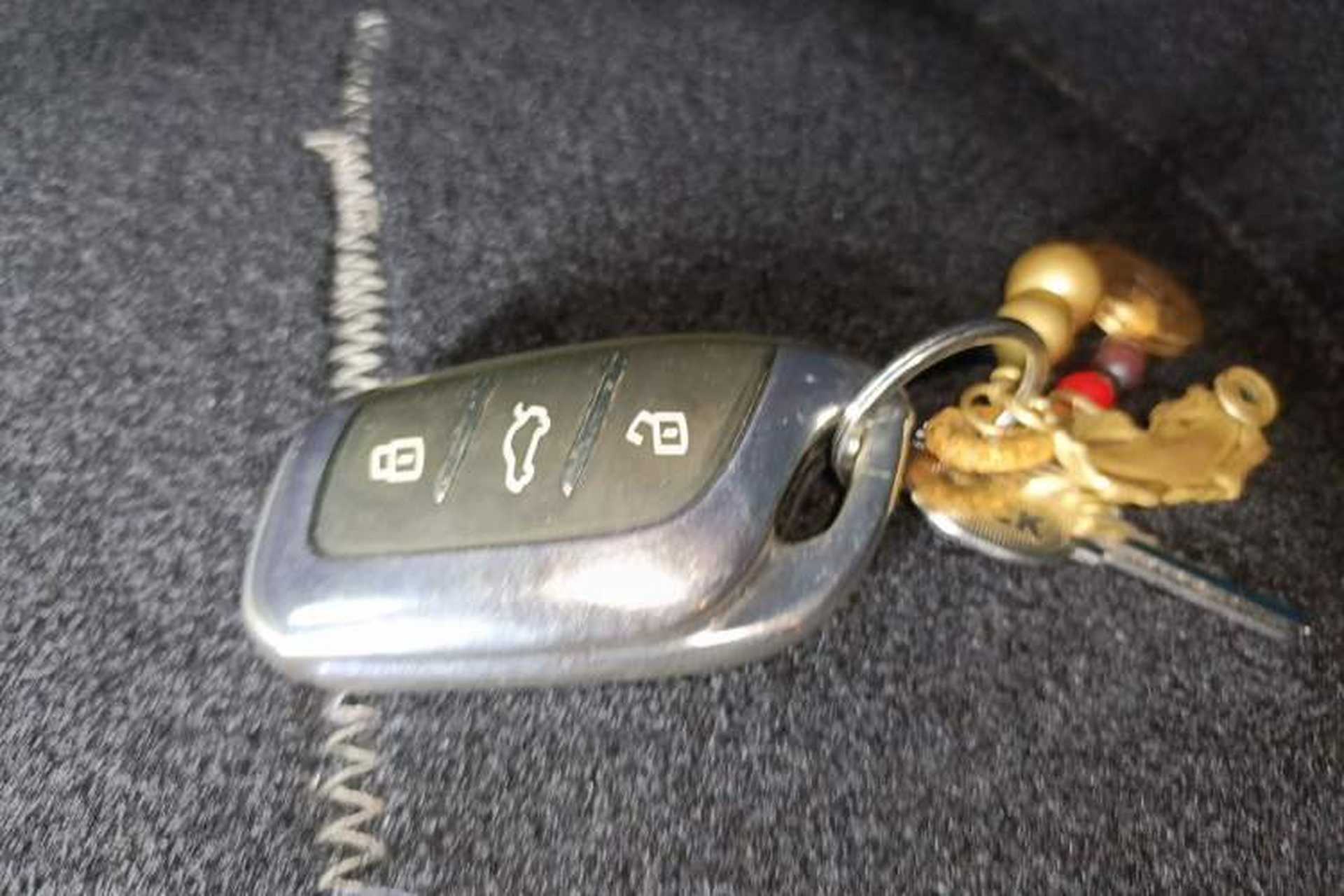 Used Roewe Clever 2022 311km QiQi BoBo Edition Vehicle Key