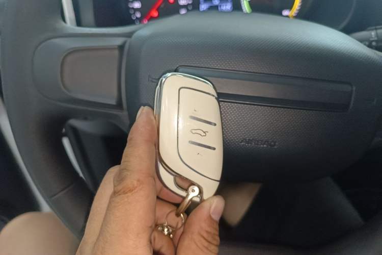 Used Roewe Clever 2022 311km QiQi BoBo Edition Vehicle Key