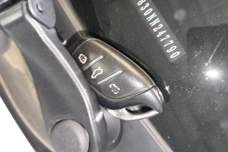 Used Roewe Clever 2022 311km QiQi BoBo Edition Vehicle Key
