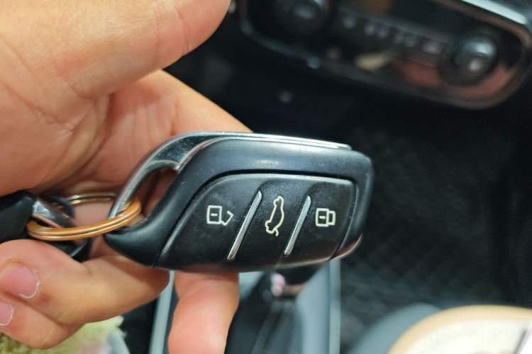 Used Roewe Clever 2022 311km QiQi BoBo Edition Vehicle Key