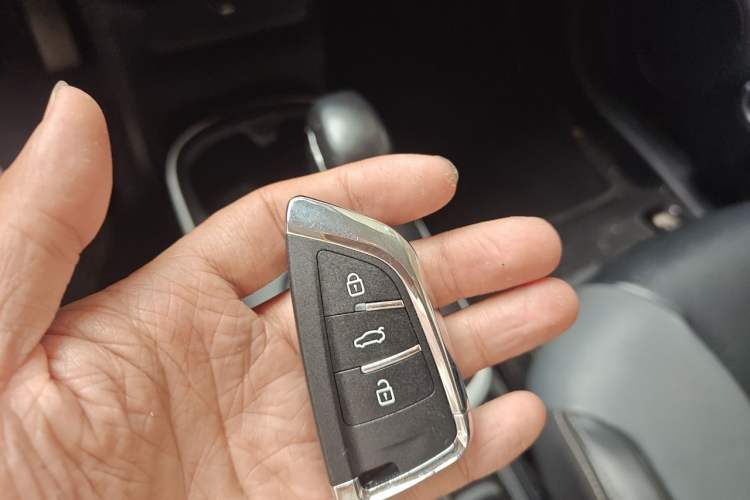 Used Roewe Clever 2022 311km QiQi BoBo Edition Vehicle Key