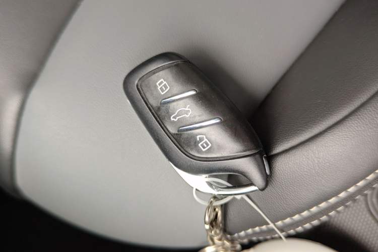 Used Roewe Clever 2022 311km QiQi BoBo Edition Vehicle Key