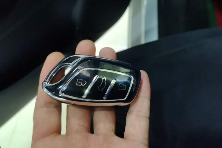 Used Roewe Clever 2022 311km QiQi BoBo Edition Vehicle Key
