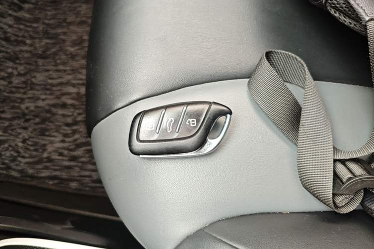 Used Roewe Clever 2022 311km QiQi BoBo Edition Vehicle Key