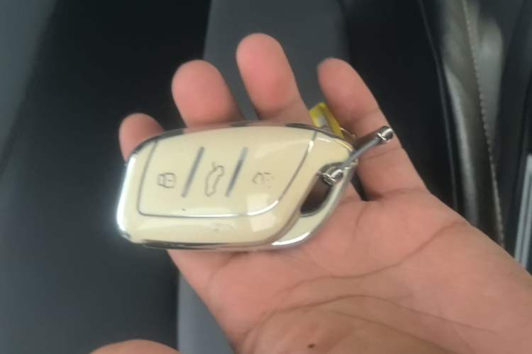 Used Roewe Clever 2022 311km QiQi BoBo Edition Vehicle Key