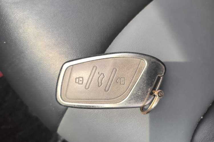 Used Roewe Clever 2022 311km QiQi BoBo Edition Vehicle Key