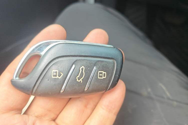 Used Roewe Clever 2022 311km QiQi BoBo Edition Vehicle Key
