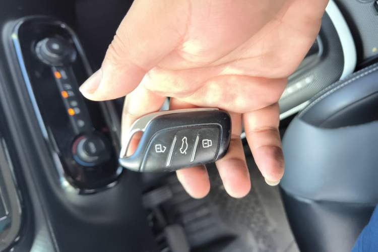 Used Roewe Clever 2022 311km QiQi BoBo Edition Vehicle Key