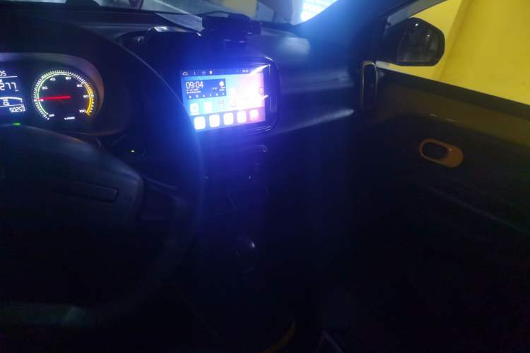 Used Roewe Clever 2022 311km QiQi BoBo Edition Audio And AC Panel