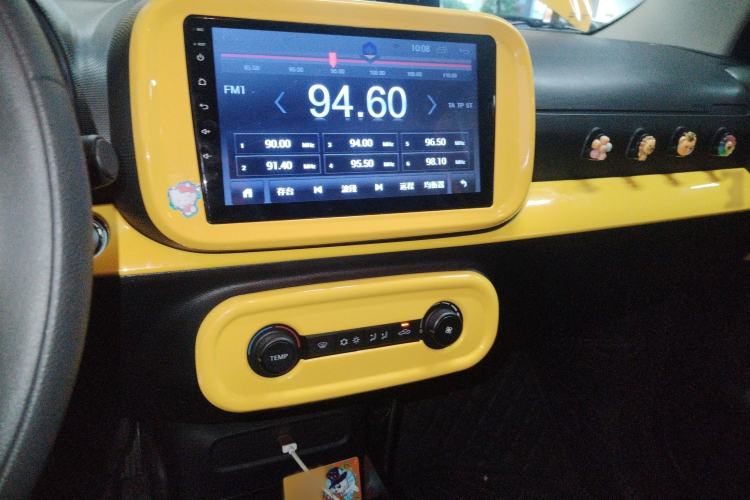 Used Roewe Clever 2022 311km QiQi BoBo Edition Audio And AC Panel