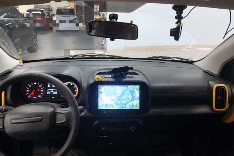 Used Roewe Clever 2022 311km QiQi BoBo Edition Center Console