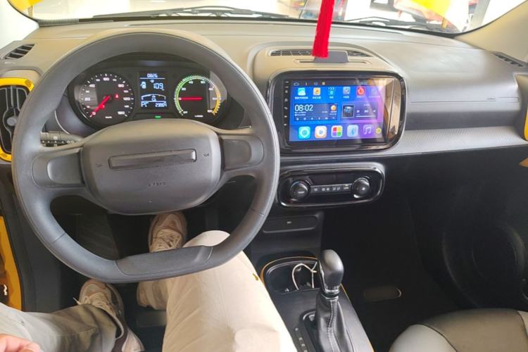 Used Roewe Clever 2022 311km QiQi BoBo Edition Center Console