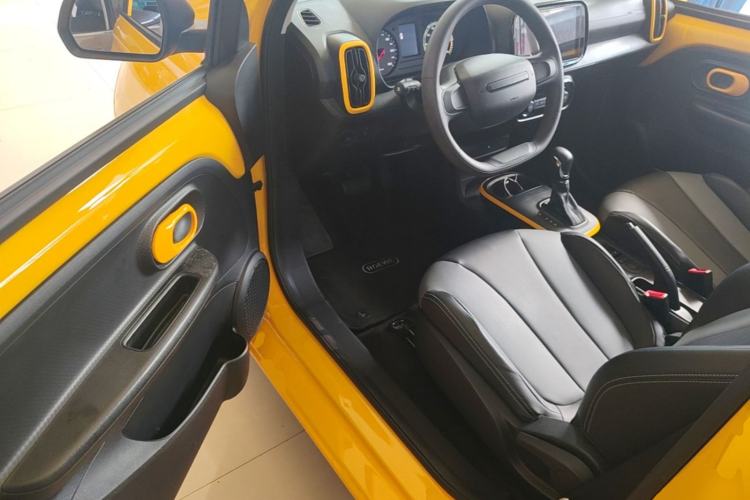 Used Roewe Clever 2022 311km QiQi BoBo Edition Driver Seat