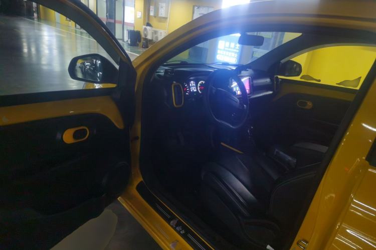 Used Roewe Clever 2022 311km QiQi BoBo Edition Driver Seat